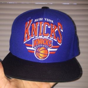 Mitchell & Ness New York Knicks SnapBack Hat